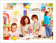 Spielende Kinder